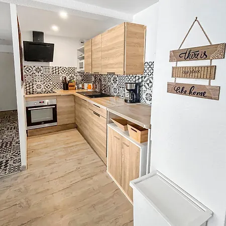 Bord De A - Balcon, Place De Parking, 700m De La Gare Apartment