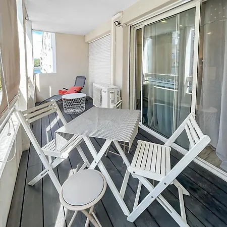 Bord De A - Balcon, Place De Parking, 700m De La Gare Apartamento