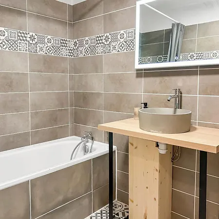 Bord De A - Balcon, Place De Parking, 700m De La Gare Apartment *